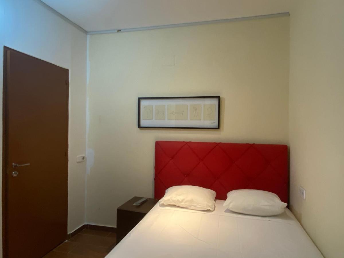 Hostal Granvia 628 Barcellona Esterno foto