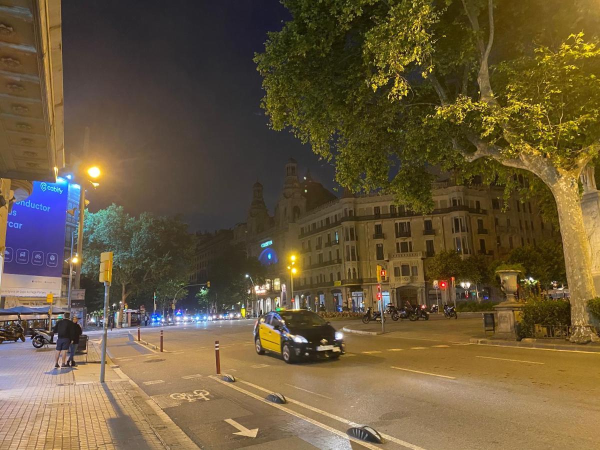 Hostal Granvia 628 Barcellona Esterno foto