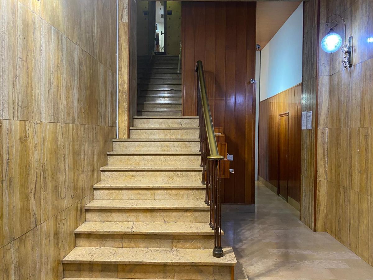 Hostal Granvia 628 Barcellona Esterno foto