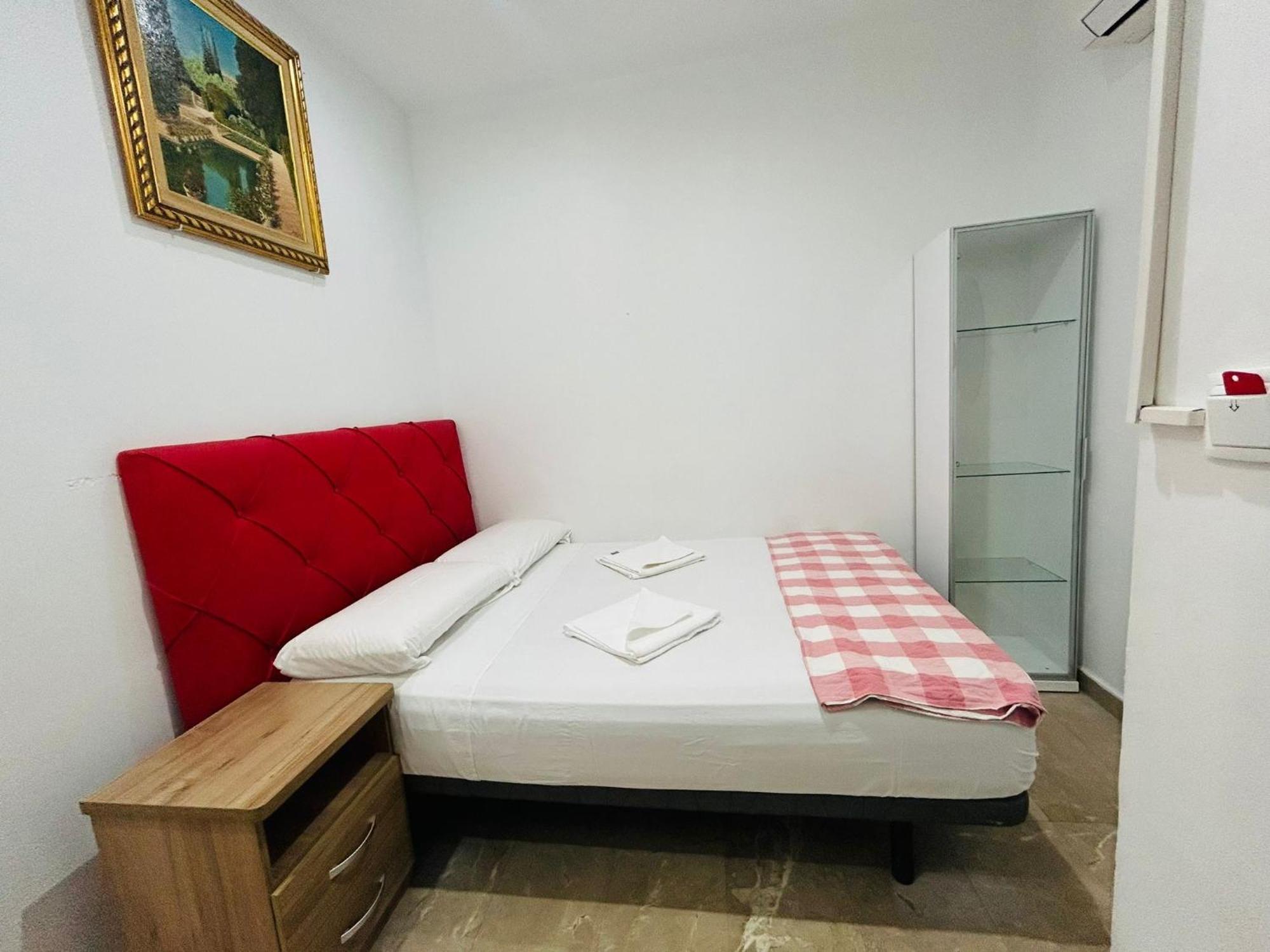 Hostal Granvia 628 Barcellona Esterno foto