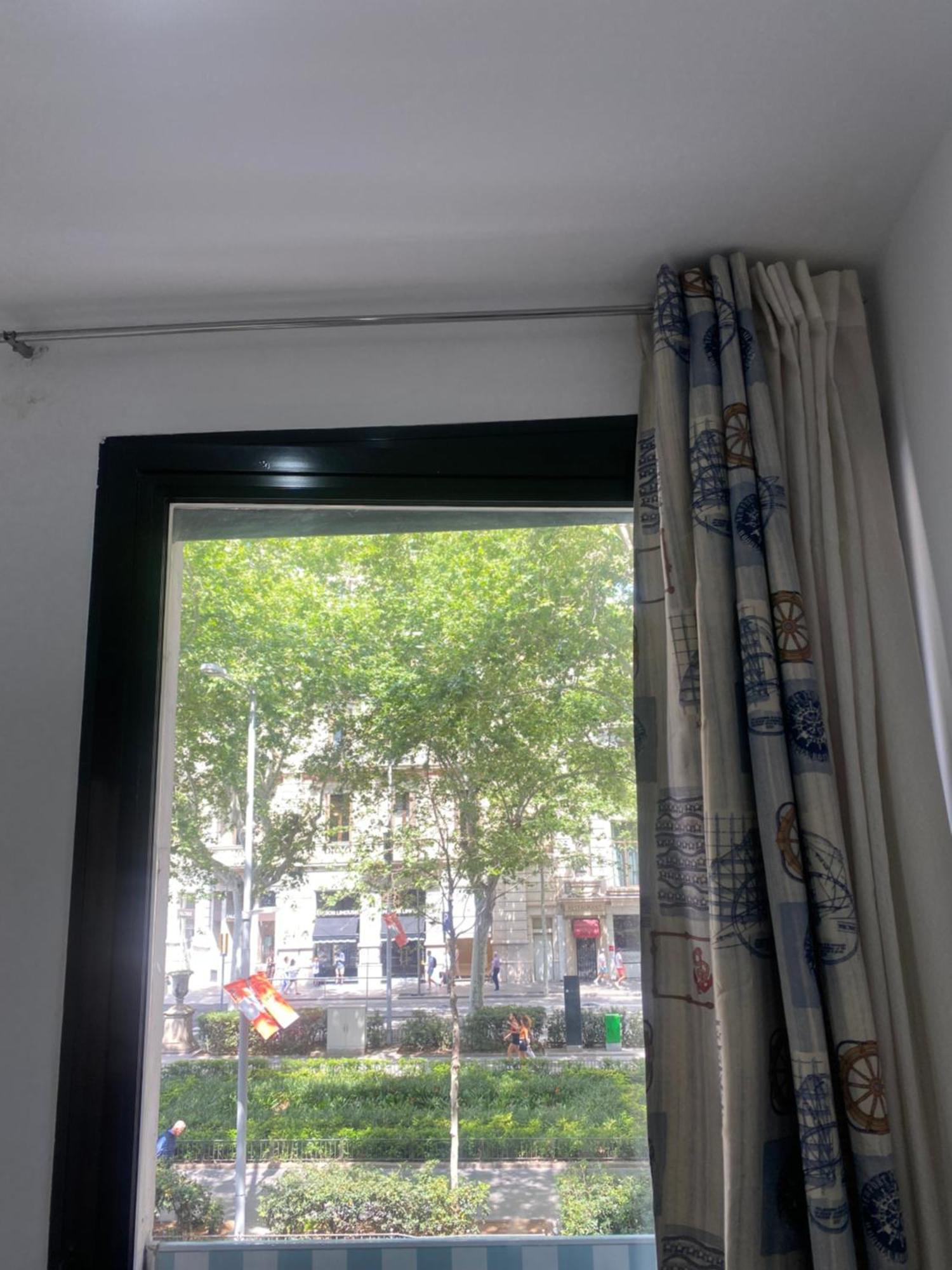 Hostal Granvia 628 Barcellona Esterno foto
